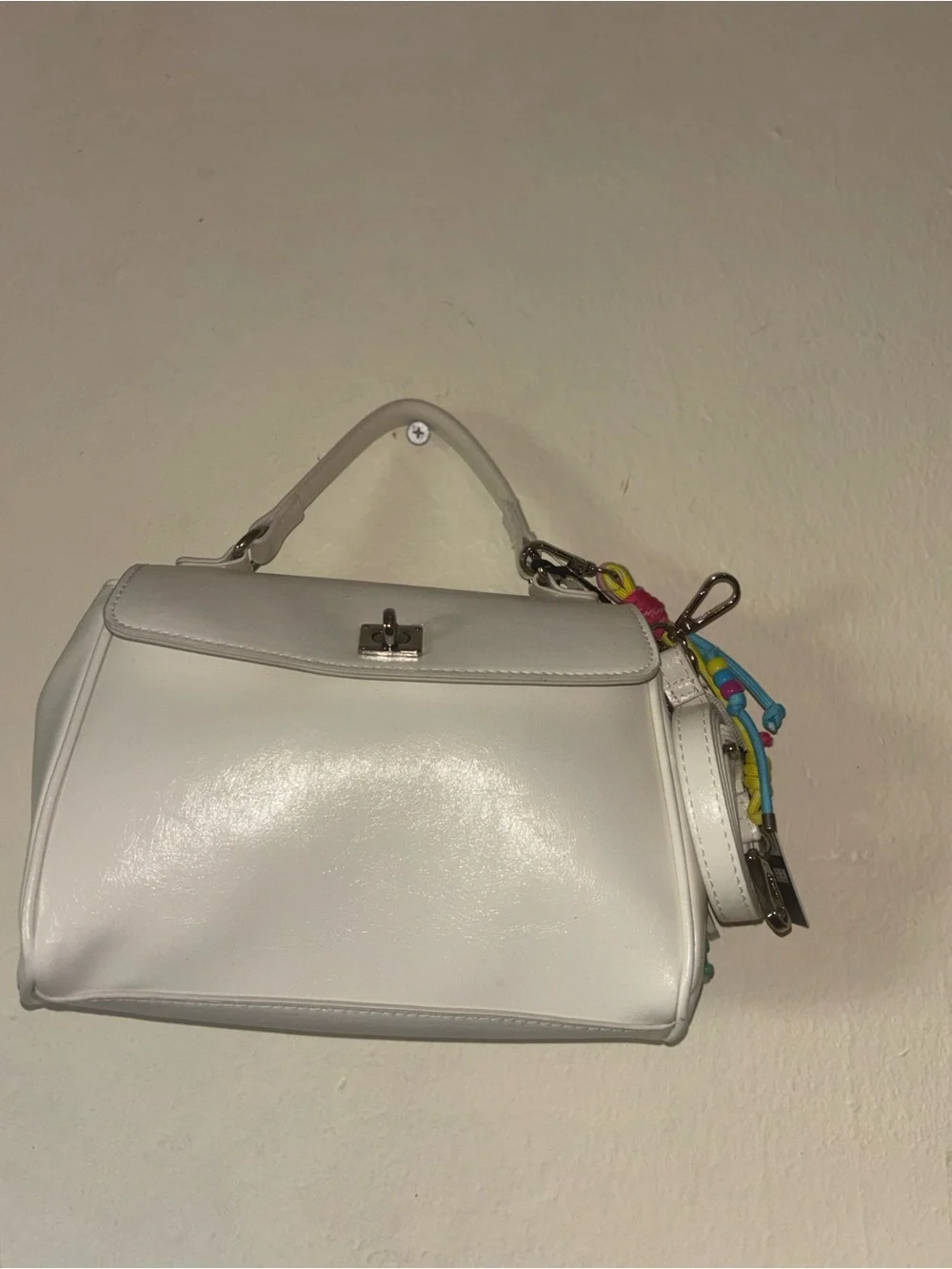 Madden Nyc sleek white